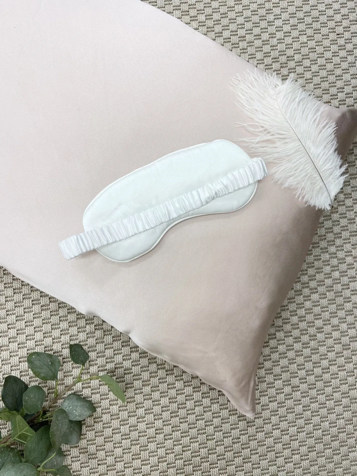 100% Mulberry Silk Sleep Mask / Ivory