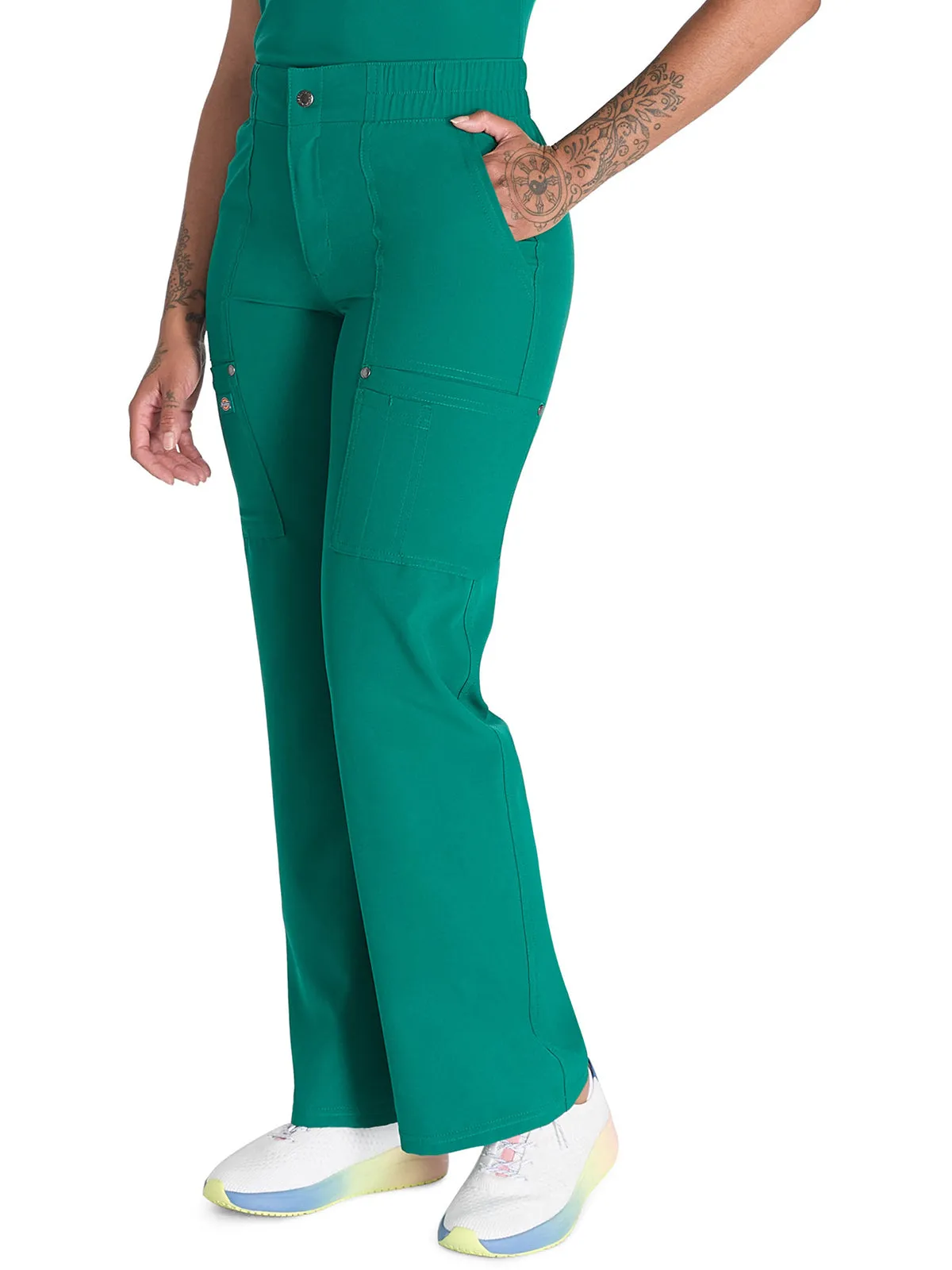 EDS Nxt - Women's Mid Rise Zip Fly Wide Leg Cargo Pant