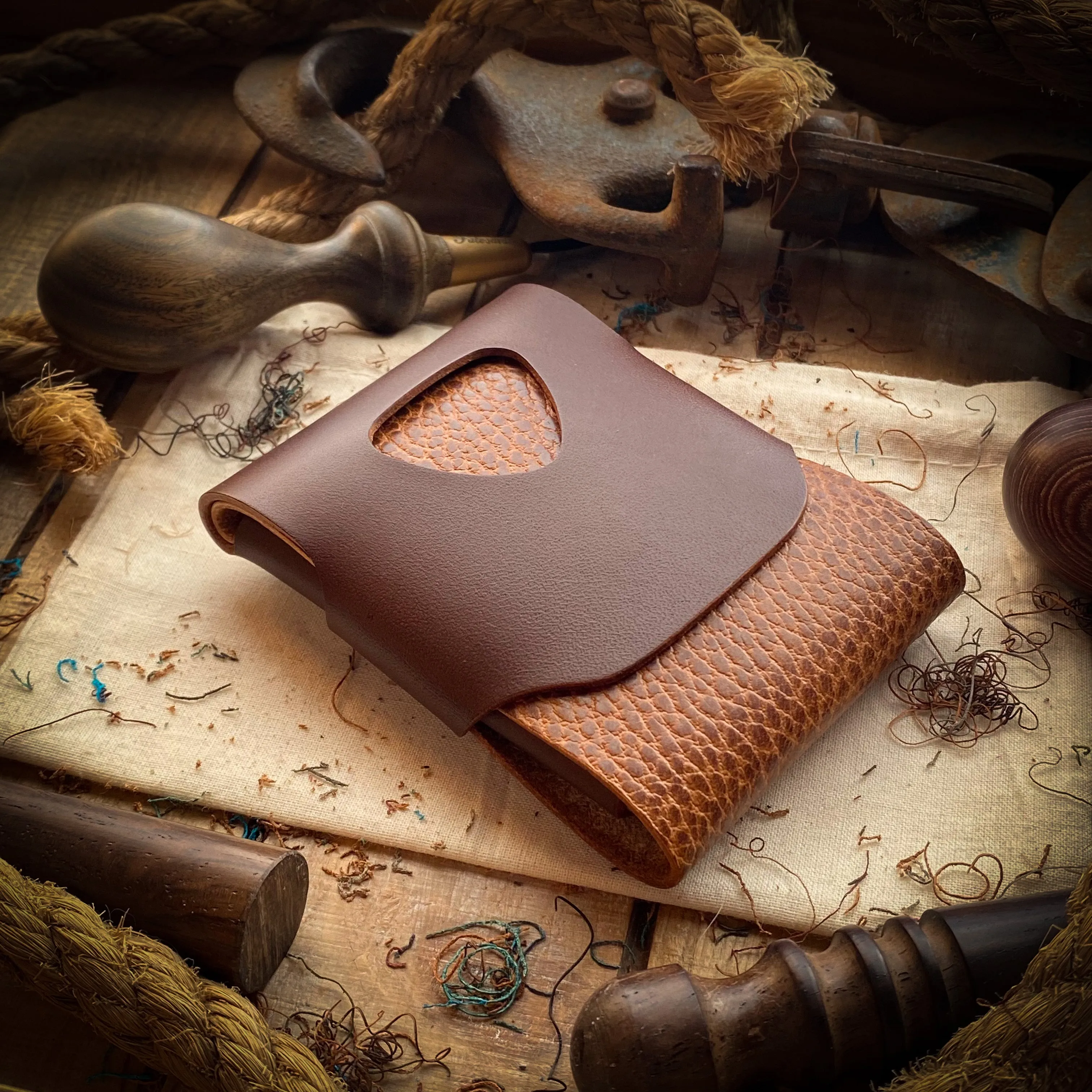 Original Swaddle Minimalist Wallet - Dark Mahogany and Whiskey Dollaro